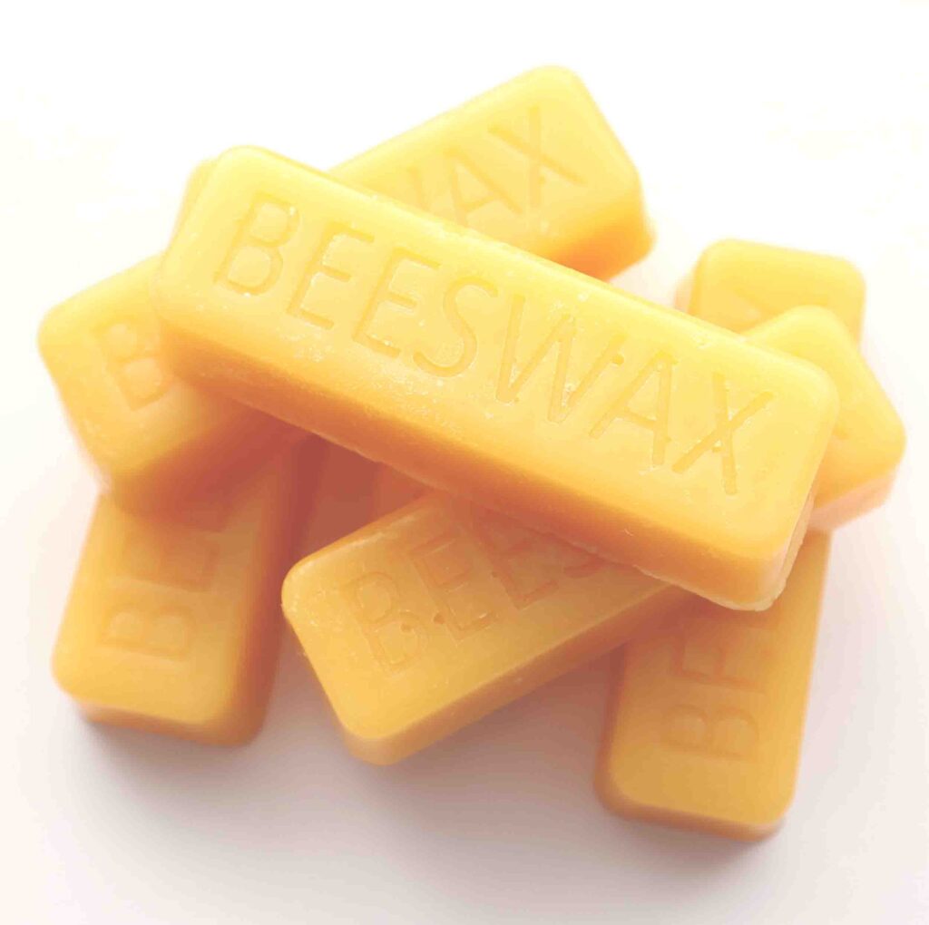 100 percent natural beeswax cakes