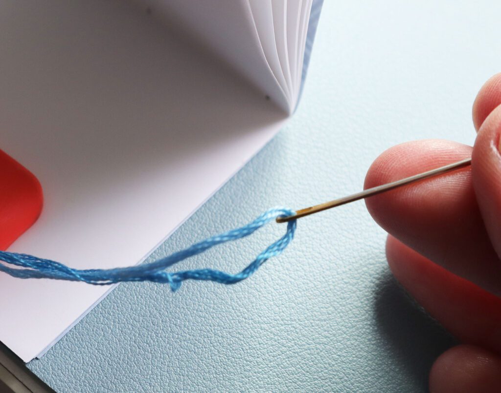how to mini chain stitch pamphlet diy holiday book ornaments