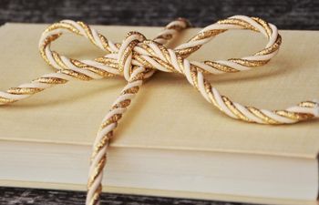 3 Unique Handmade Book Gift Ideas for the Holidays