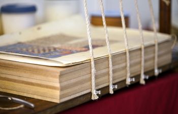 The Difference Between Sawn-in and Sewing on Cords in Bookbinding